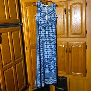 Max studio small NWT - gorgeous summery dress lightweight